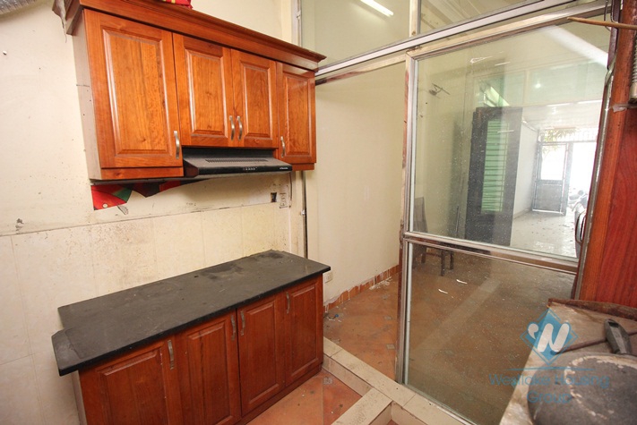 Lake view with three bedrooms house for rent in Tay Ho district, Ha Noi city
